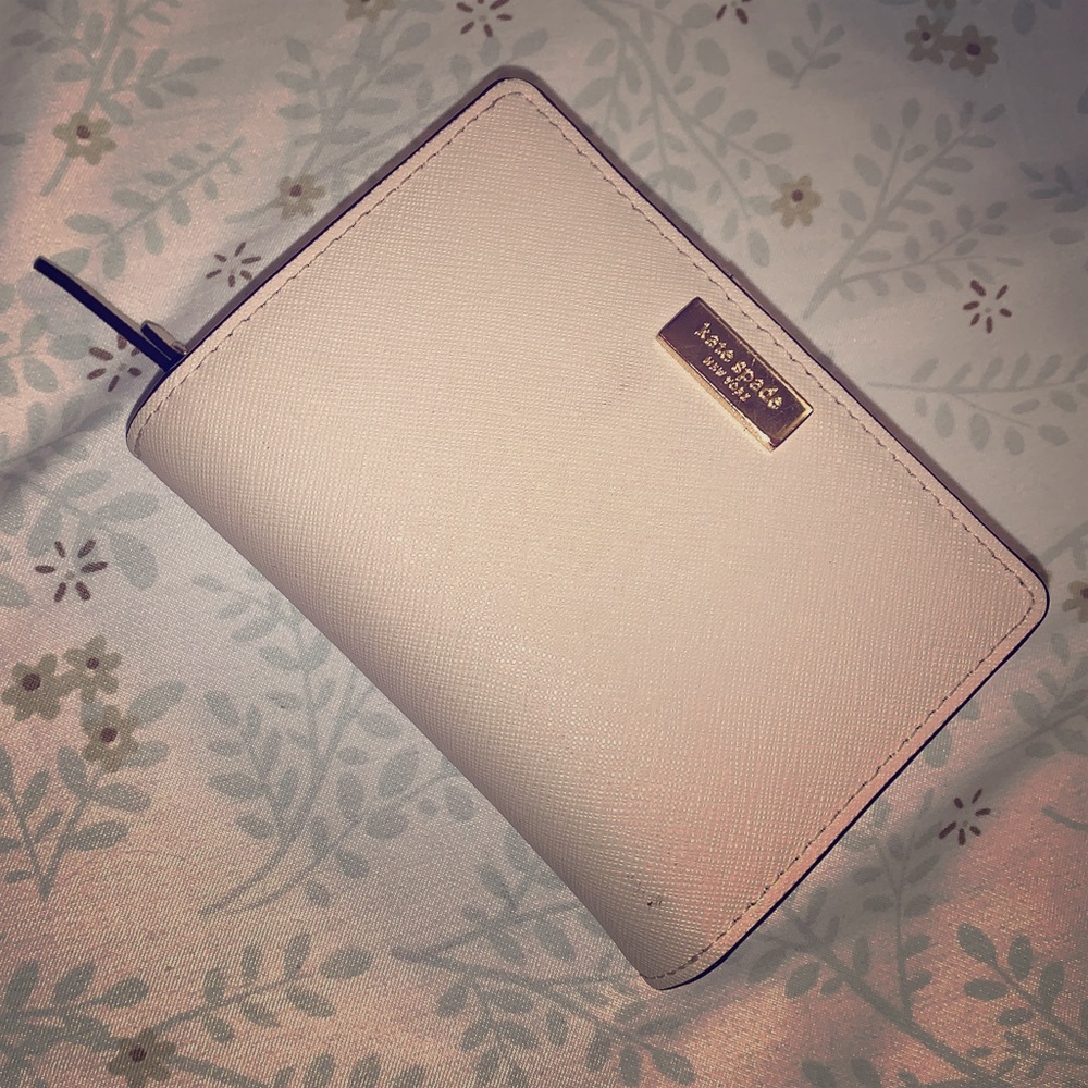 Kate Spade wallet💗